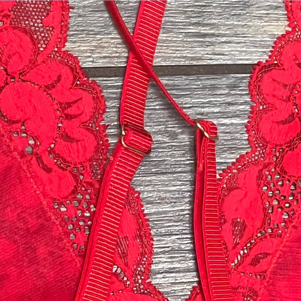 Free People X HAH Comin in Haht Lace Bodysuit Size XS Siren Red Top X-Small - Picture 8 of 13